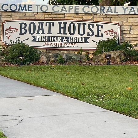 This Homestay Oasis Is The Cape'S Best Place To Stay Cape Coral Exteriér fotografie