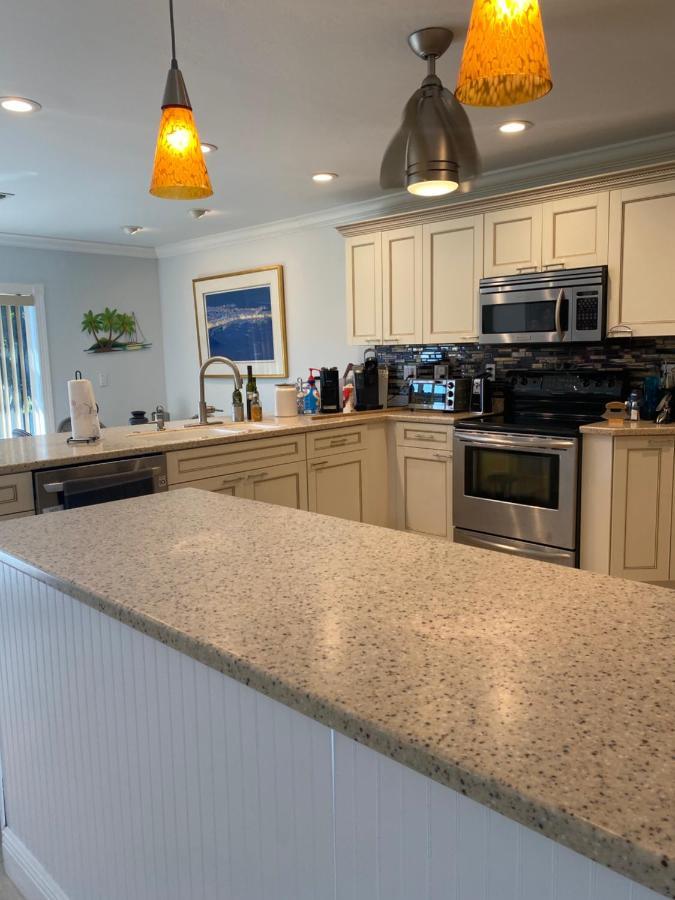 This Homestay Oasis Is The Cape'S Best Place To Stay Cape Coral Exteriér fotografie