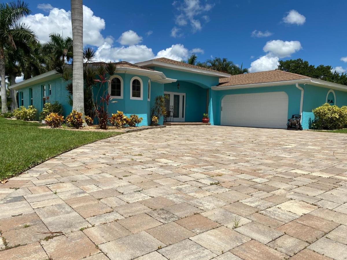 This Homestay Oasis Is The Cape'S Best Place To Stay Cape Coral Exteriér fotografie