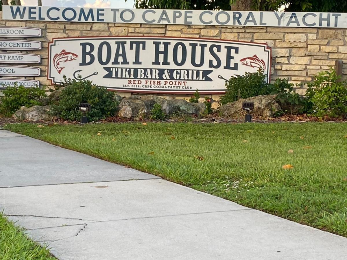 This Homestay Oasis Is The Cape'S Best Place To Stay Cape Coral Exteriér fotografie